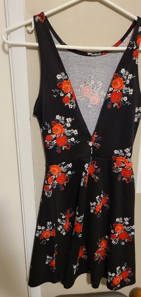 H&M Dress - Picture 2 of 2